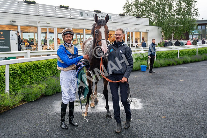 110626-Race 6-Uppercase-0488 - Race 6 20.59pm Racing Again 22nd June Handicap