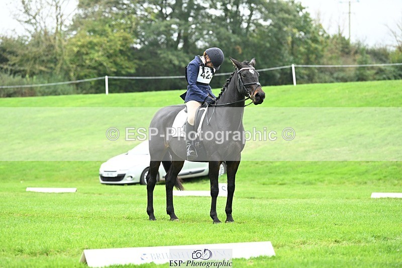 241024-150813-04716 - 423-Alexandra.Erskine.Scott-PRIMITIVE.DAYLIGHT