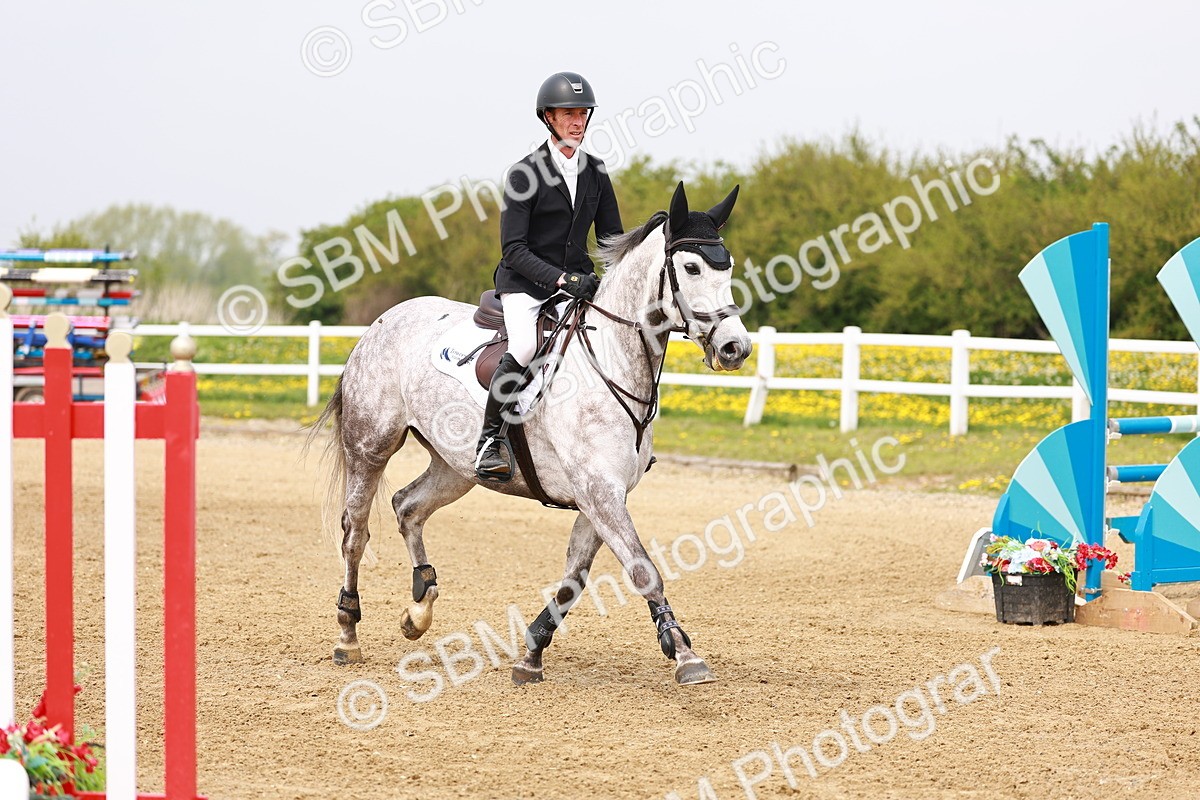  - Class 17 - Senior 1.05m