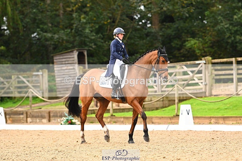 231021-095740-12924 - 330-TRINITY.THANKS.AWFULLY-Imogen.Gloag-DR