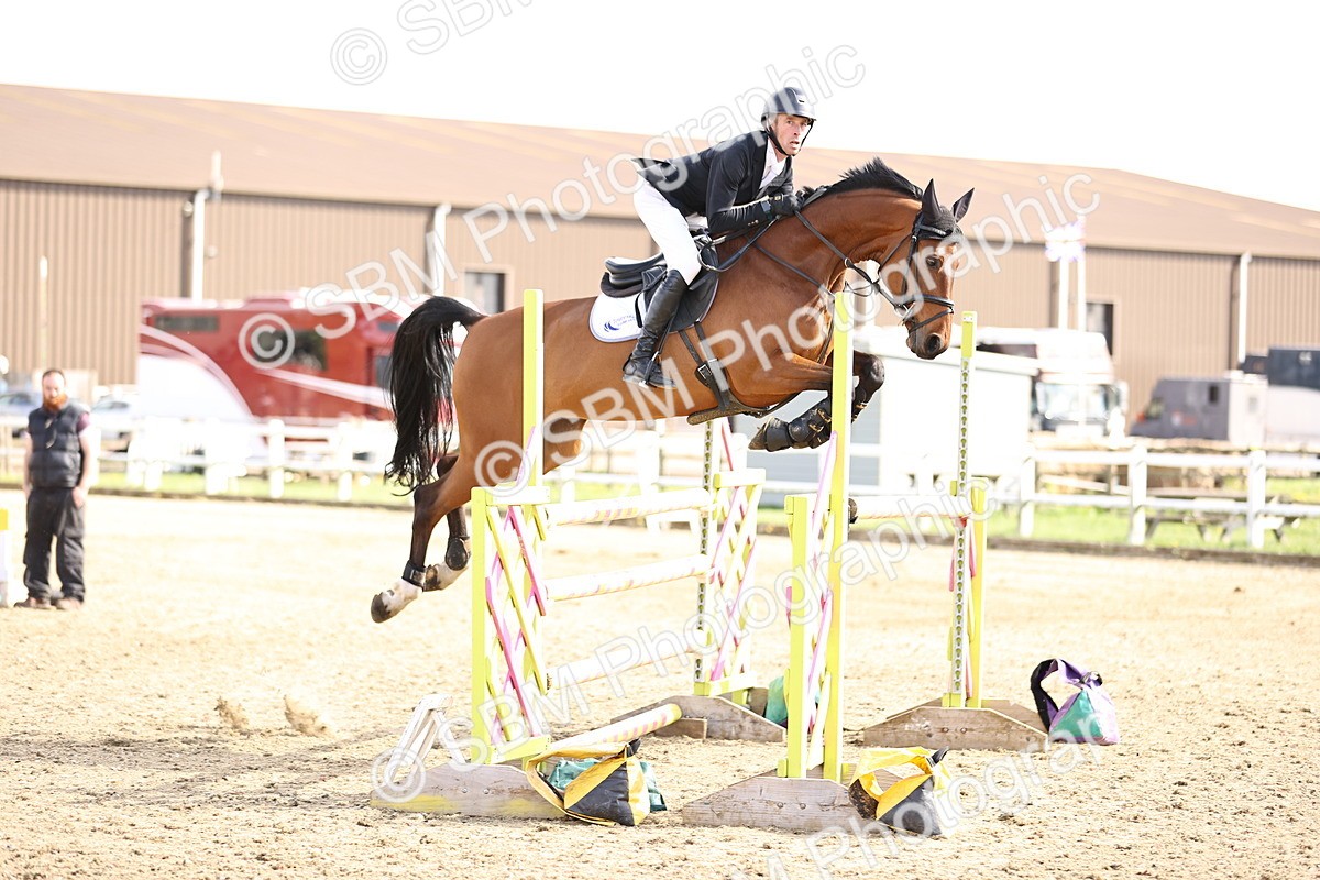 SBM_004802 - Class 19 - Senior Foxhunter - 1.20m
