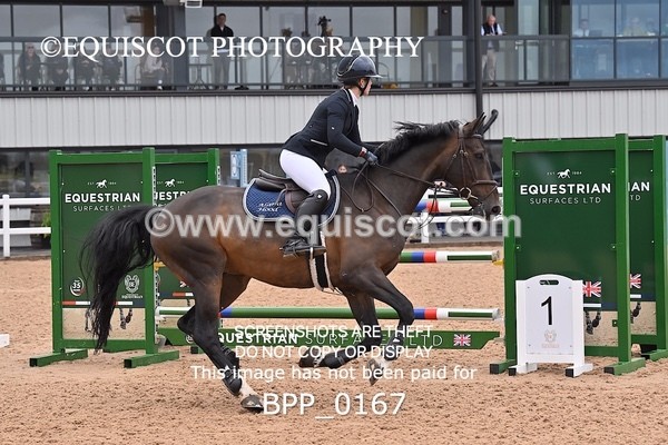 BPP_0167 - CLASS 25 SUN HOYS Redpost Equestrian Senior Foxhunter Second Round