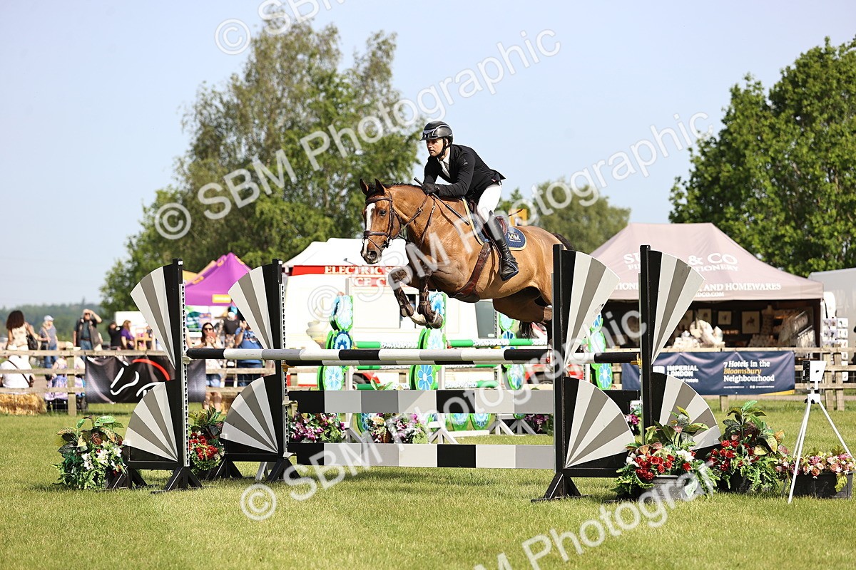 SBM_01398 - Class 200 - Martin Grant Homes Welcome Stakes 1.25m Open