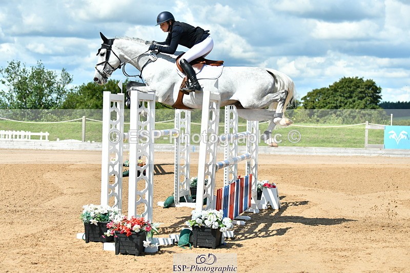 230720A-111325-02114 - Cls 5, 2 Star Medium 1.35m