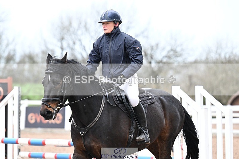 251205-101443-00180 - Cls 2 Snr British Novice and 90cm