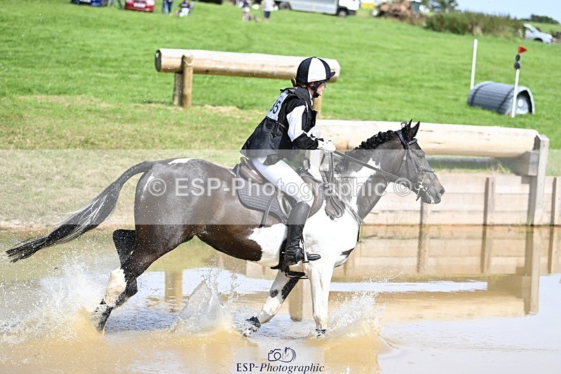 240803-153500-08561 - 185-Annabel_Taylor-LIQUORICE_ALLSORTS