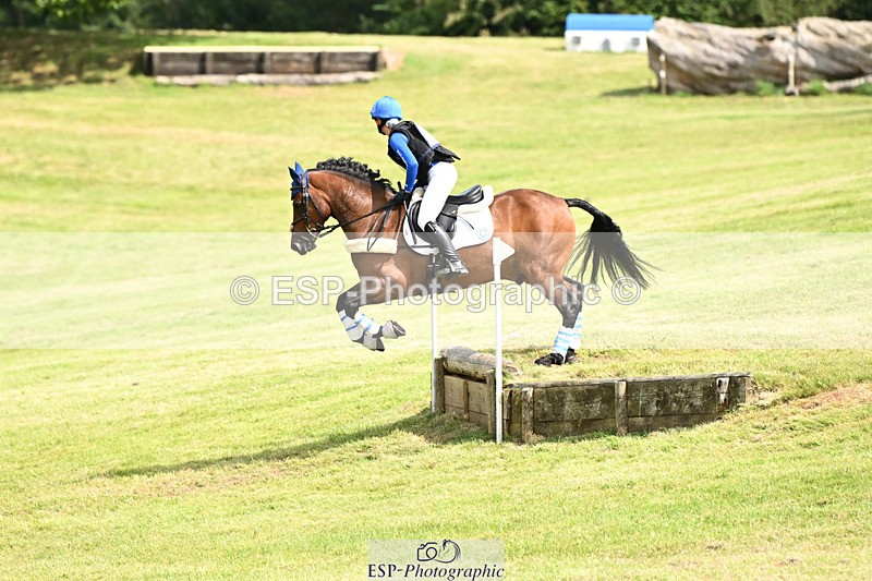 240825X-140810-34927 - 80cm XC 14.30 to 15.30