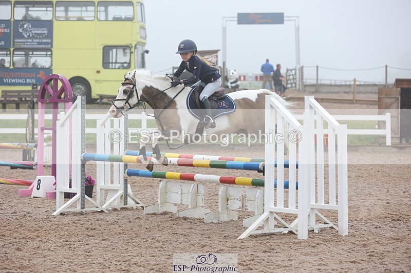 240630A-085925-11374 - Cls 30 British Novice and 80cm Open