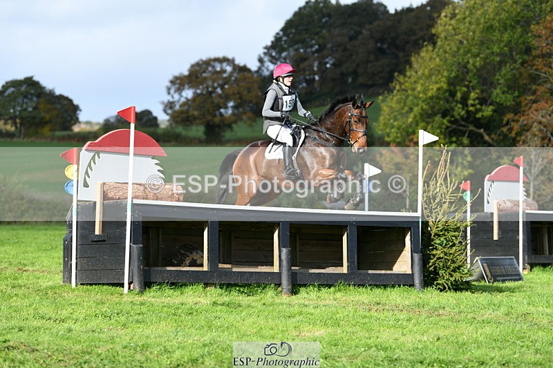 251024A-131232-11935 - B-158-Hannah.Hobhouse