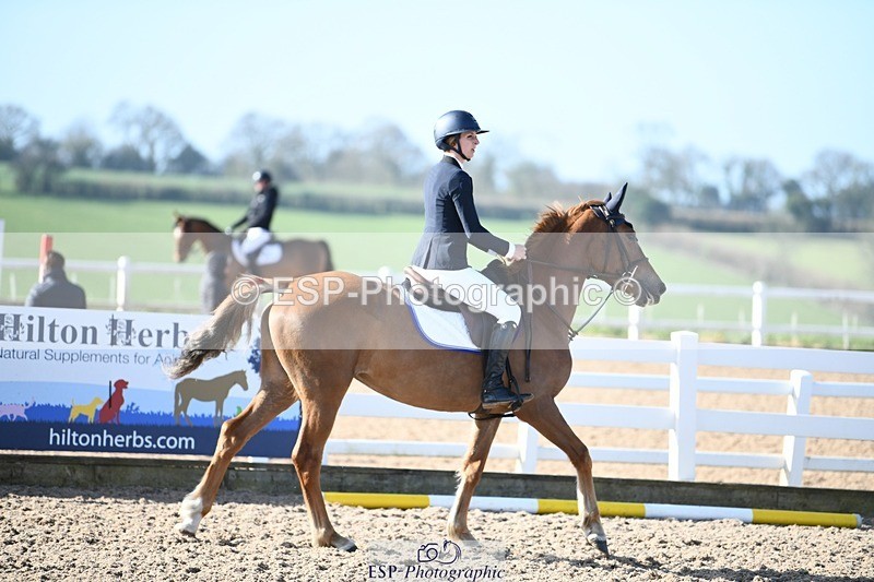 250330-095916-05950 - Cls 32 British Novice and 90cm