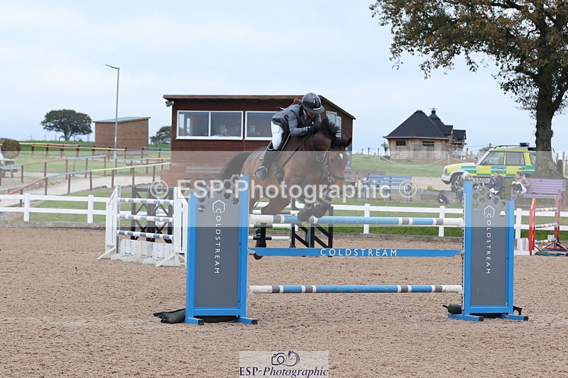 241101A-153429-03037 - FRI Cls 7 Blue Chip Grade B&C Jump Off