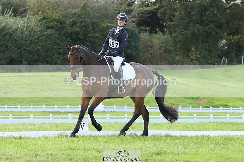251024A-141046-12556 - F-487-Polly.McHardy