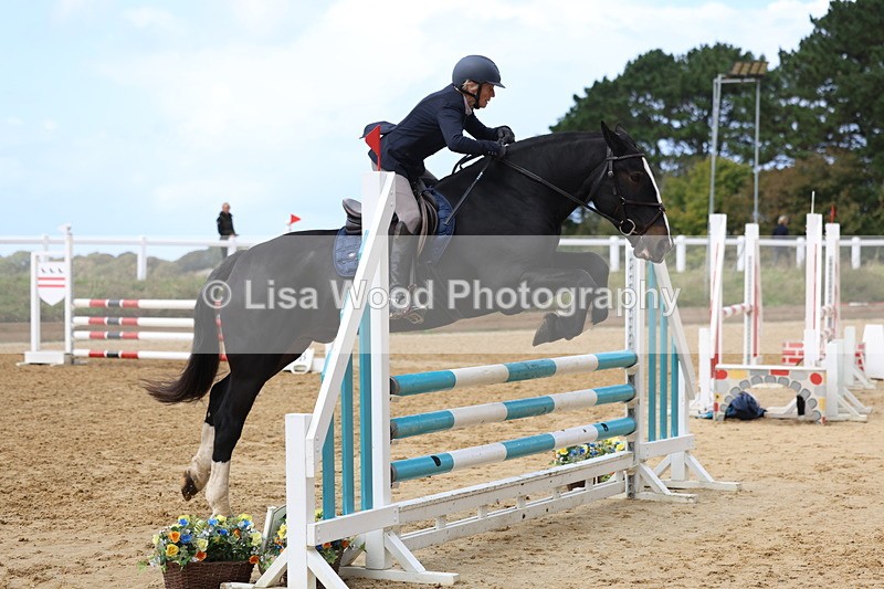 3E7A9609 - Class 10: Senior 95cm open