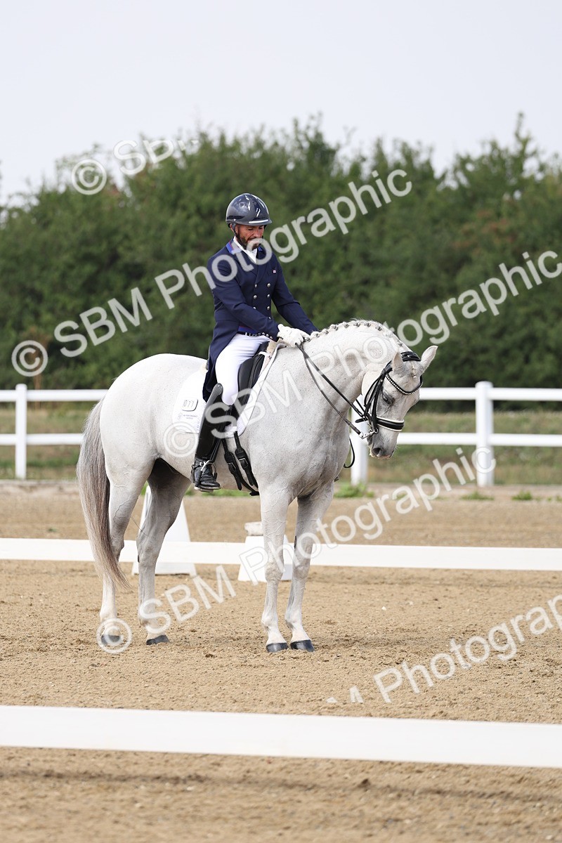 SBM_007375 - Class 9 - FEI INT I - 13.37-14.33