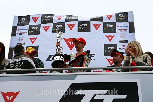  - Senior Race - TT 2010