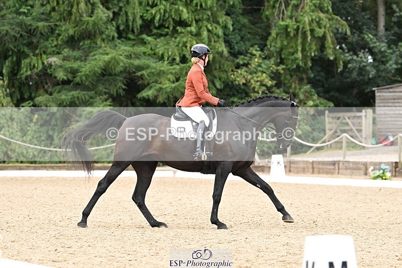 250808A-103603-00163 - 158-Charlotte.Dicker-Devaldi's.Kiss