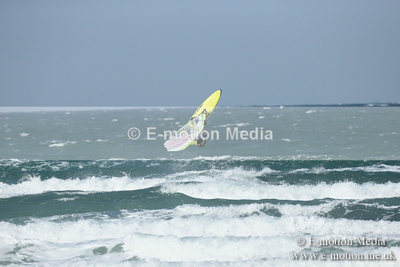WS 020413-225 - Windsurfing
