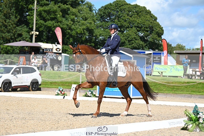 230811-115548-01119 - Cls 4 Adv Medium Silver