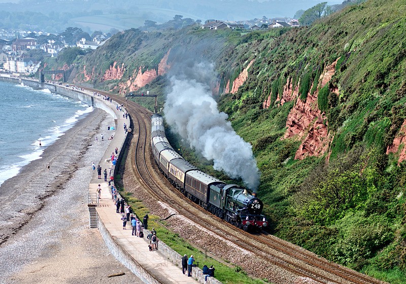ONE LEFT- Clun Castle Steam Train leaving Dawlish - JIGSAWS (reduced)