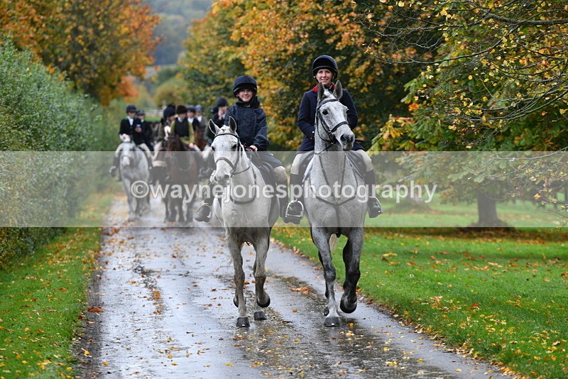 WJ5_6199 - B&B walk back for Hunt Tea !