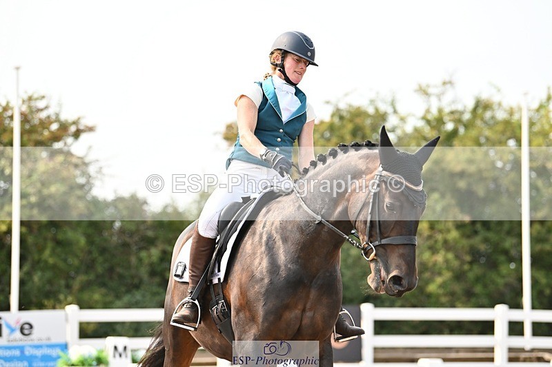 250816-153102-05877 - 036-Georgina.YoungMinuet1v