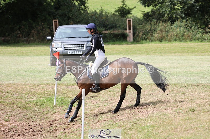 240825X-115238-32353 - 70cm XC 11.00 to 12.00