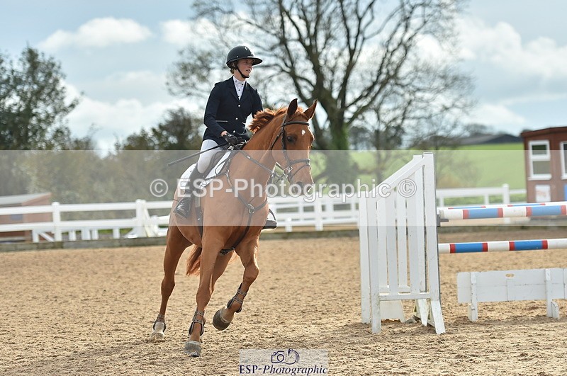 231111A-130800-02052 - Cls 12 Newcomers & 1.10m Open