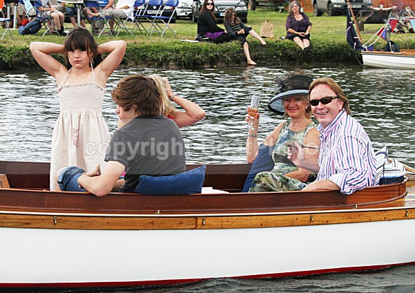 110702 ON Y VA IMG_7701 - HENLEY ROYAL REGATTA JULY 2011