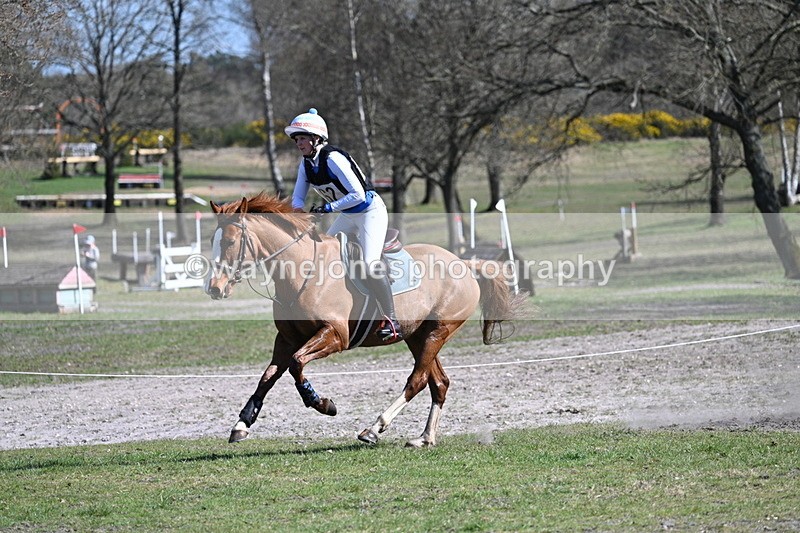 WJ7_1378 - XC Time 13:35 to 13:40