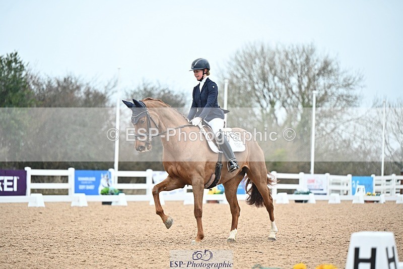 250214-120957-01446 - 148-Robyn.Walker-Voila.St.Giles