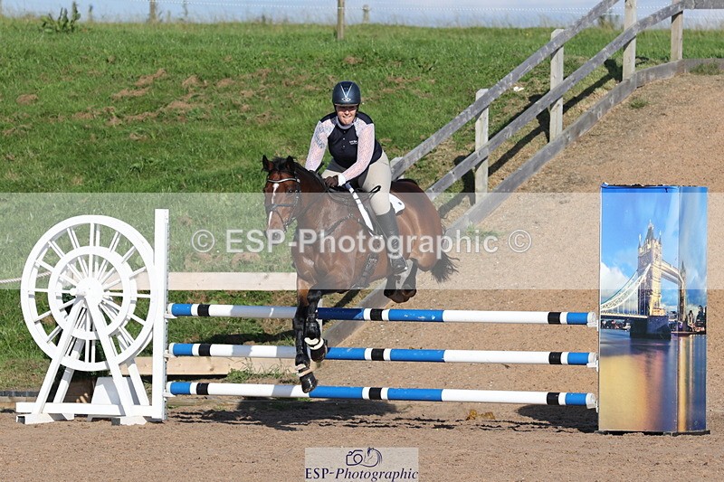 230915A-163407-03216 - Cls 6 Snr 1.05m Derby