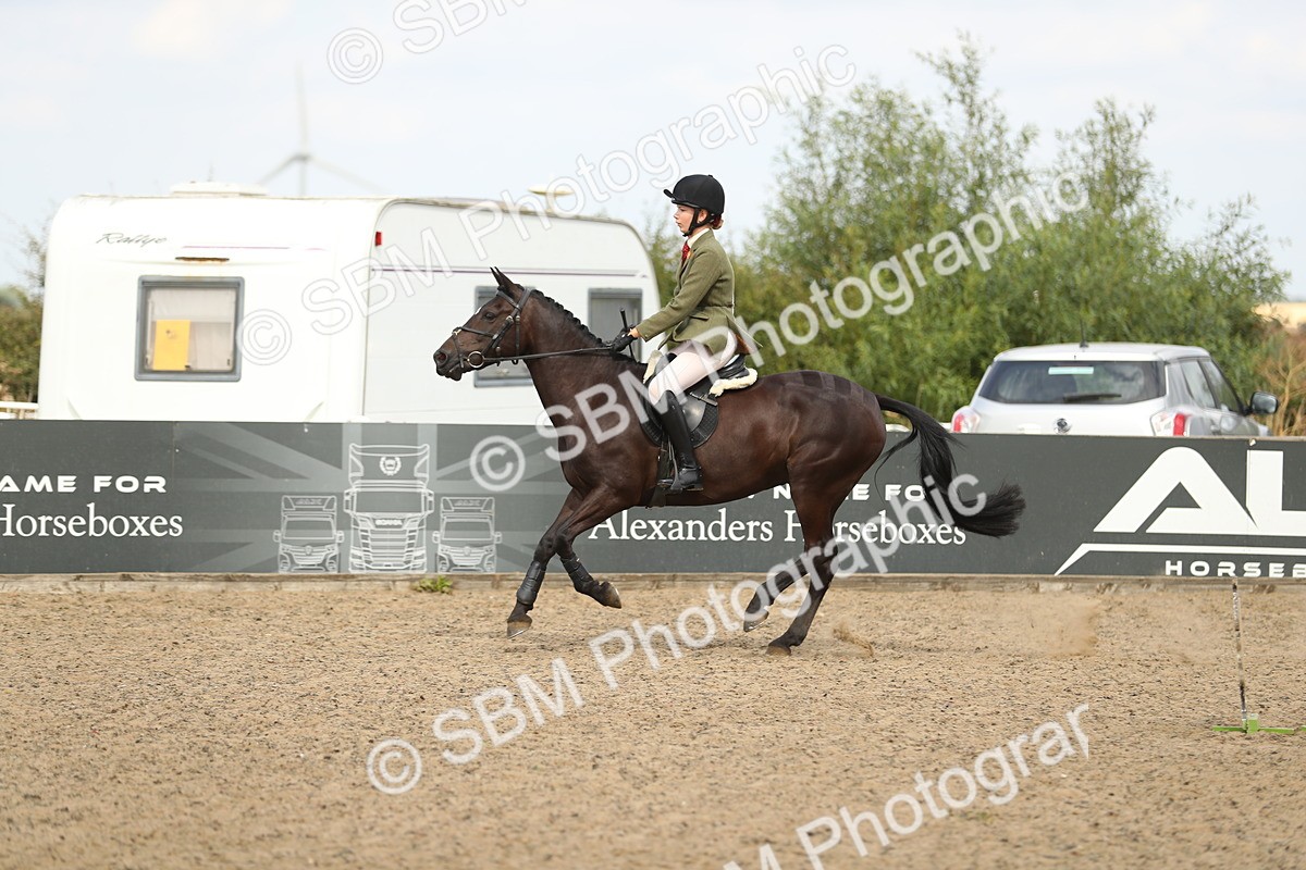 SBM_05614 - Class 48a Style & Performance 70cm (15-19)