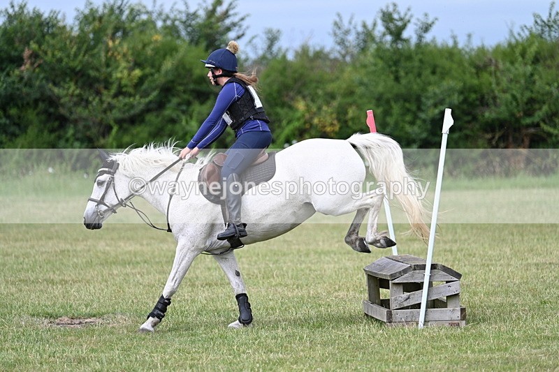 WJ7_5135 - 60cm XC Time 10:17 to 10:49