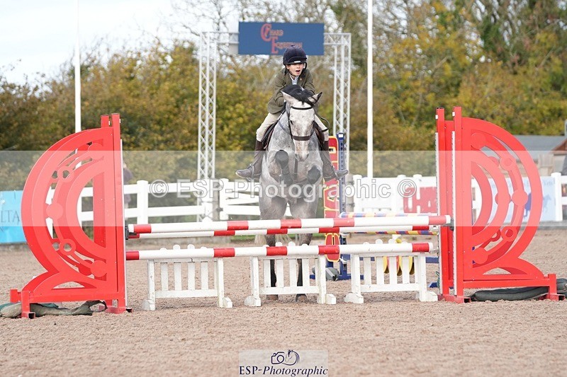 251026-121353-02346 - Cls 4 Pony Winter Novice + 80cm Open