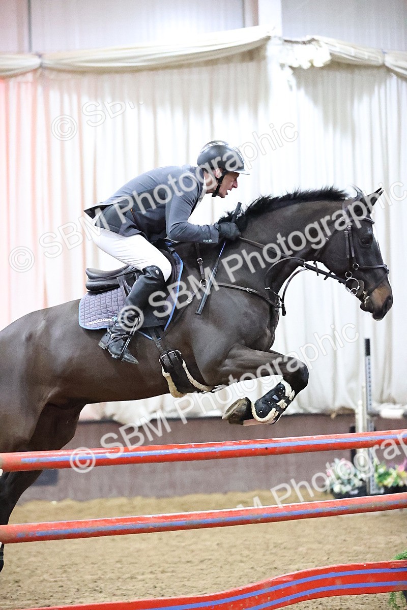 SBM_010133 - Class 25 - Equestrian Senior Foxhunter 1.20m