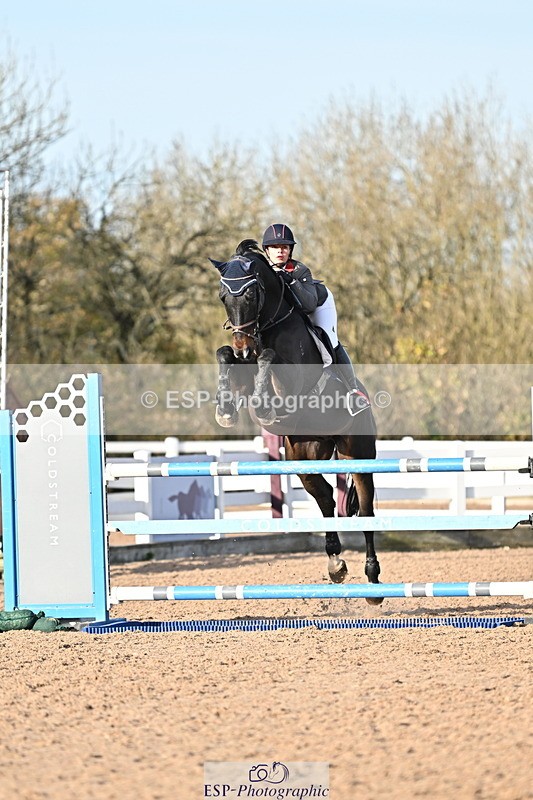 241113A-141711-00839 - Cls 05A&B Snr Fox & 1.20m Open