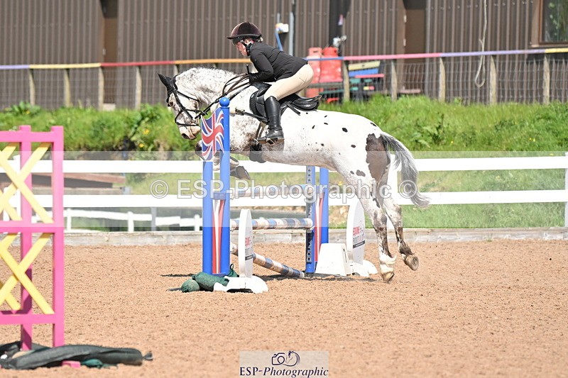 240504A-140841-02145 - Cls 20 & 21 Club & Schools 1m