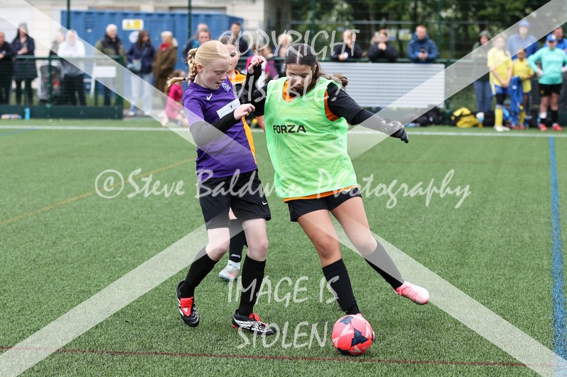 1DX31524 - Sat 6th U12 Girls