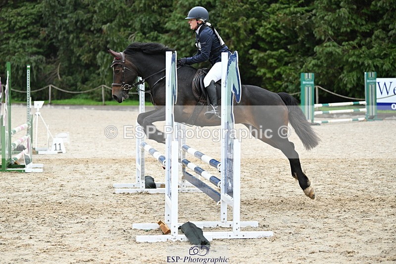 250418A-141919-01122 - UnAff 70cm