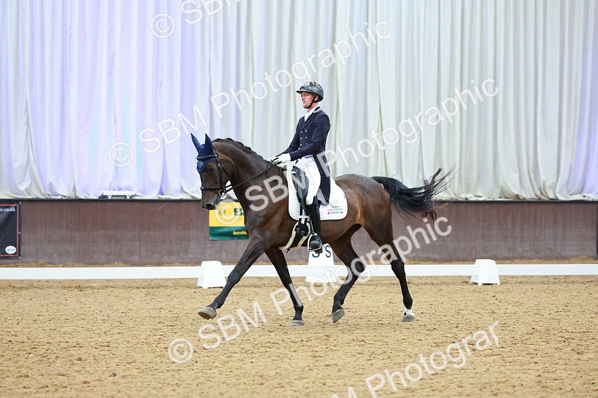 SBM_008004 - Class 9 - FEI INT II - 16.54.17.57
