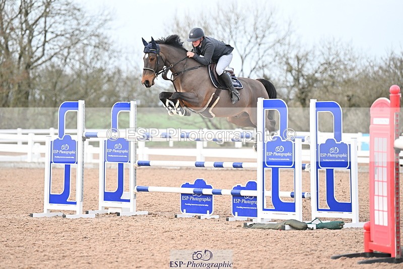 231208A-143608-01168 - Cls 7 National 1.30m & 1.40m