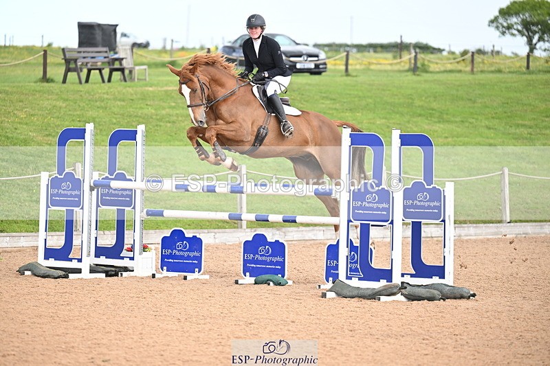 260513B-145448-01184 - Cls 6 Snr Fox and 1.20m Open