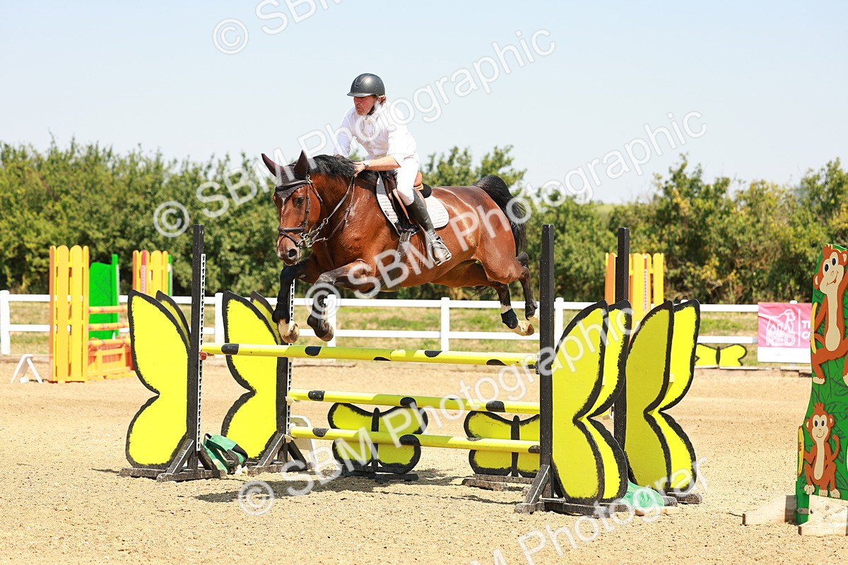 SBM_001233 - Class 4 - Senior Newcomers - 1.10m