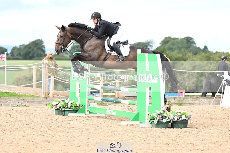 240912A-132748-01688 - Cls 4 Snr 1.20m Open