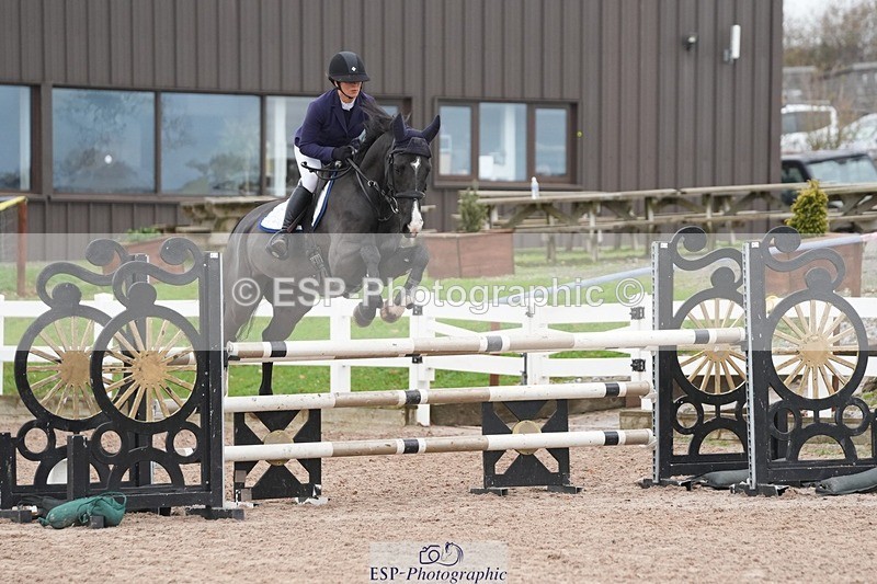 251109-103509-03412 - Cls 19 Snr 1.05m Open