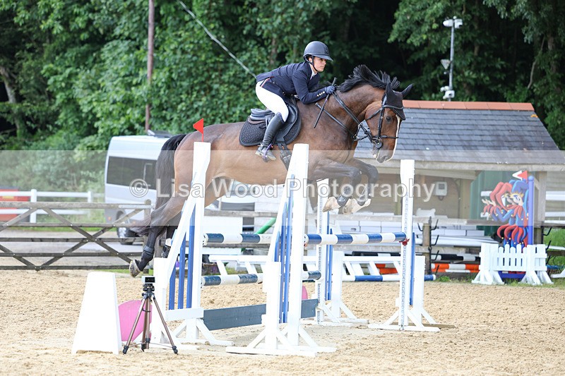 3E7A4177 - Class 7: Senior Newcomers/1.10m open