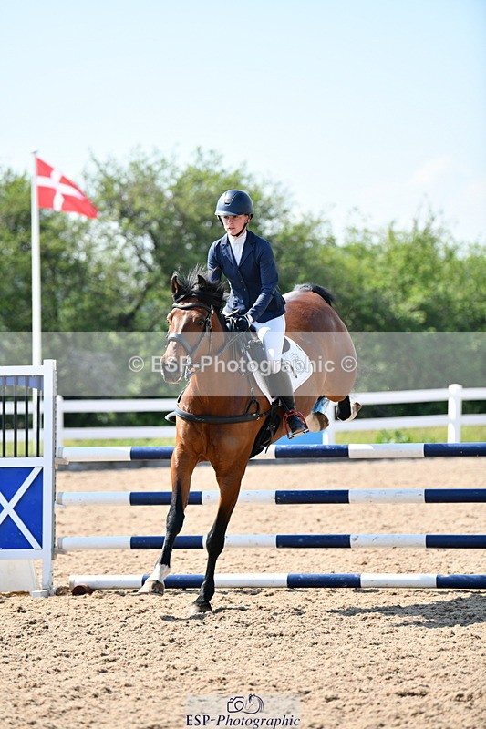 240512A-154129-19401 - Cls 43 95cm National Am Quali