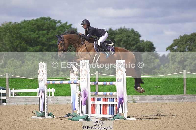 230806A-112908-01600 - Cls 13 Snr Newcomers & 1.10m Open