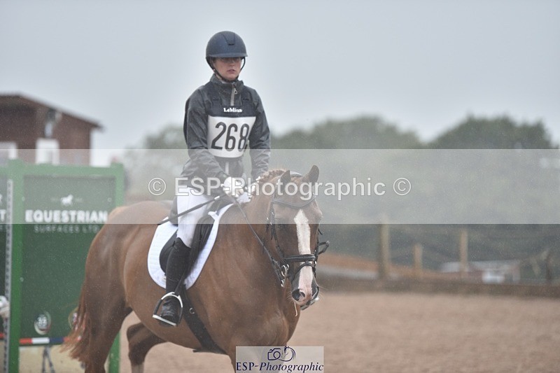 250830-142230-03585 - F-268-Harriet.Tilling