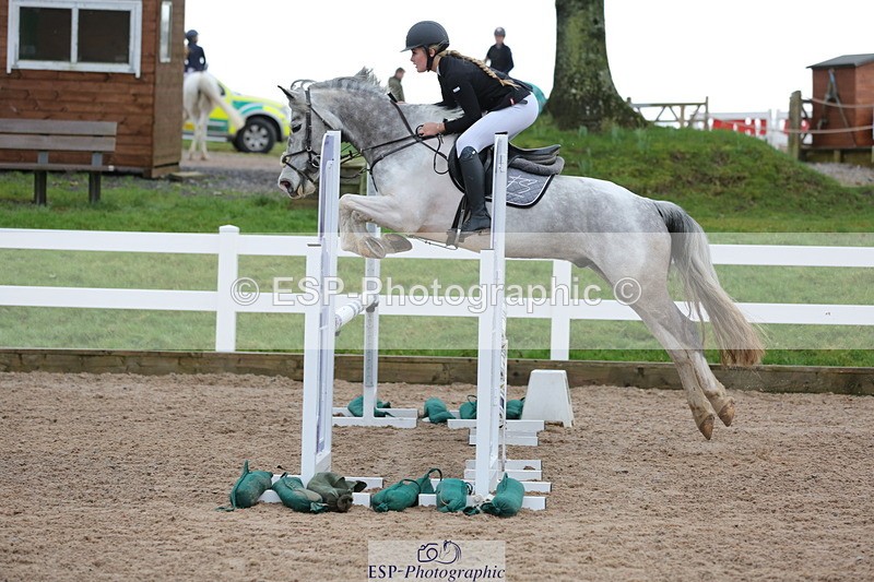 240211A-105122-02248 - Cls 4 Pony Discovery & 90cm Open